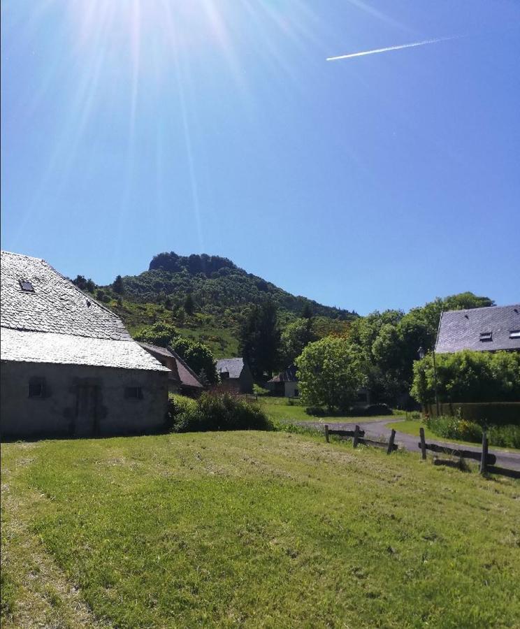 L'Auvergnate Chambon-sur-Lac Eksteriør bilde