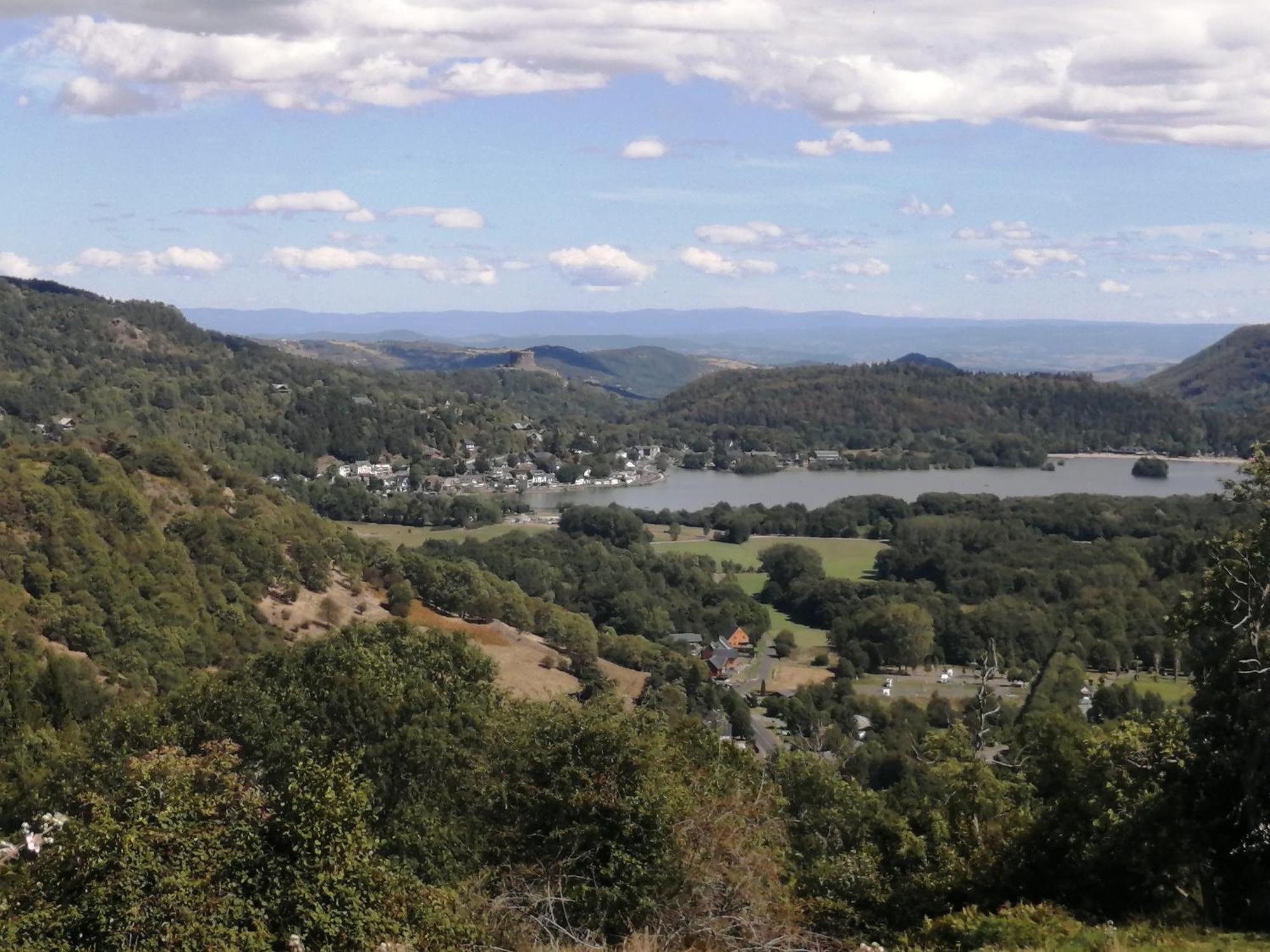L'Auvergnate Chambon-sur-Lac Eksteriør bilde
